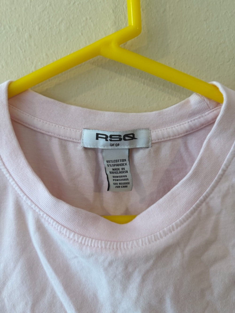 RSQ Pink Cropped Tee with Red Slogan - Picture 3 of 4
